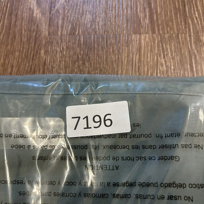 Gap Essential Khaki Shorts Mens 38" Green Chino 9" Short Casual Comfort NEW