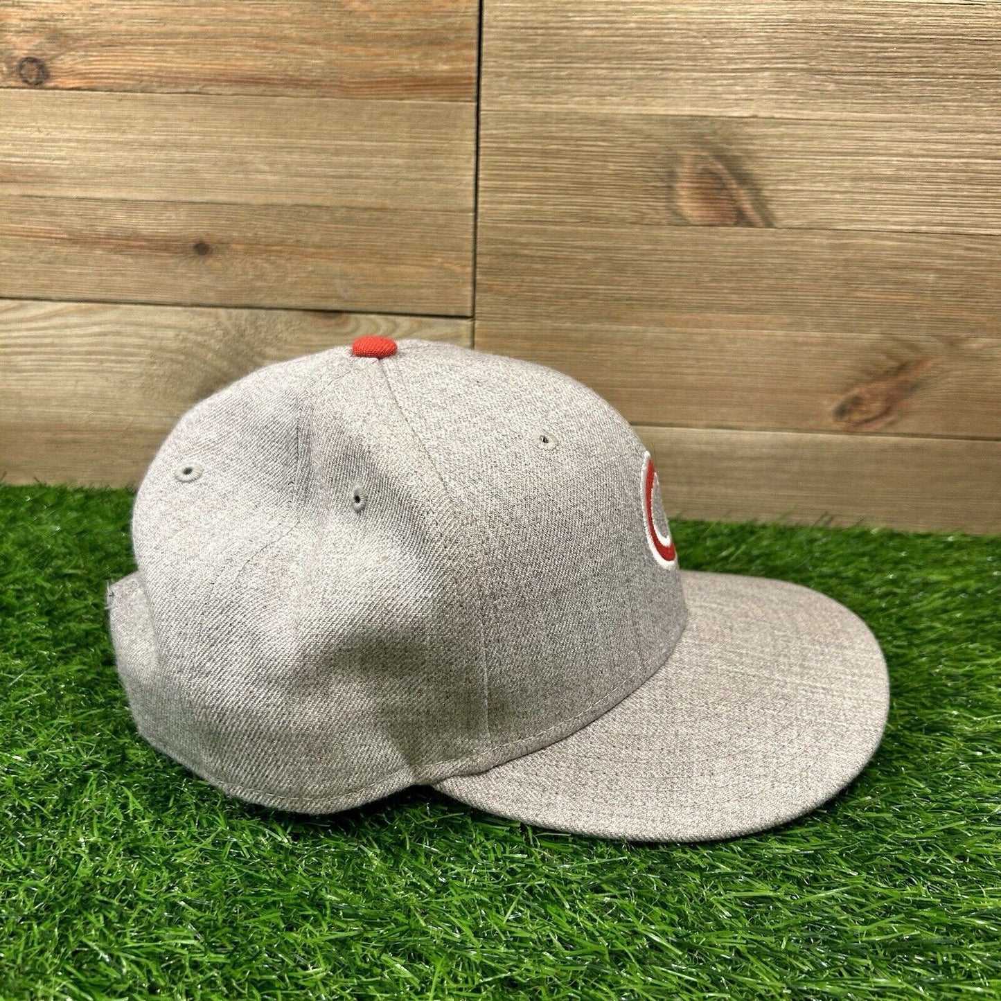 Chicago Cubs Hat Cap Mens Gray Red Snapback New Era MLB Baseball Logo Wool