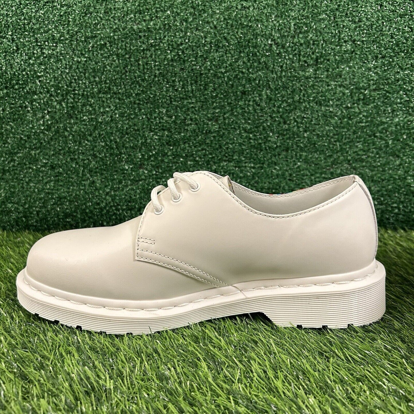 Dr Martens Oxford Pride Womens 9 White Leather Shoes Lace Up 27522 Preppy New