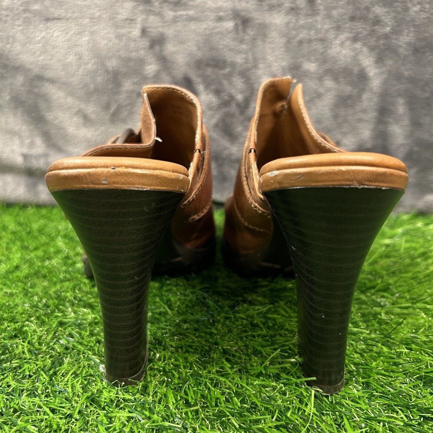 Born Mules Womens 8 M Brown Leather Slip On Heeled Buckle Casual Work Outdoor