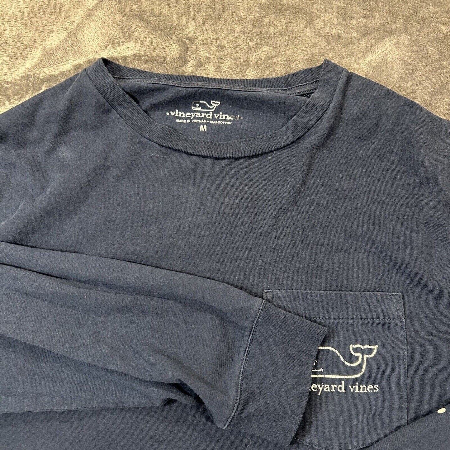 Vineyard Vines Shirt Mens Medium Blue White Long Sleeve Graphic Tee Casual