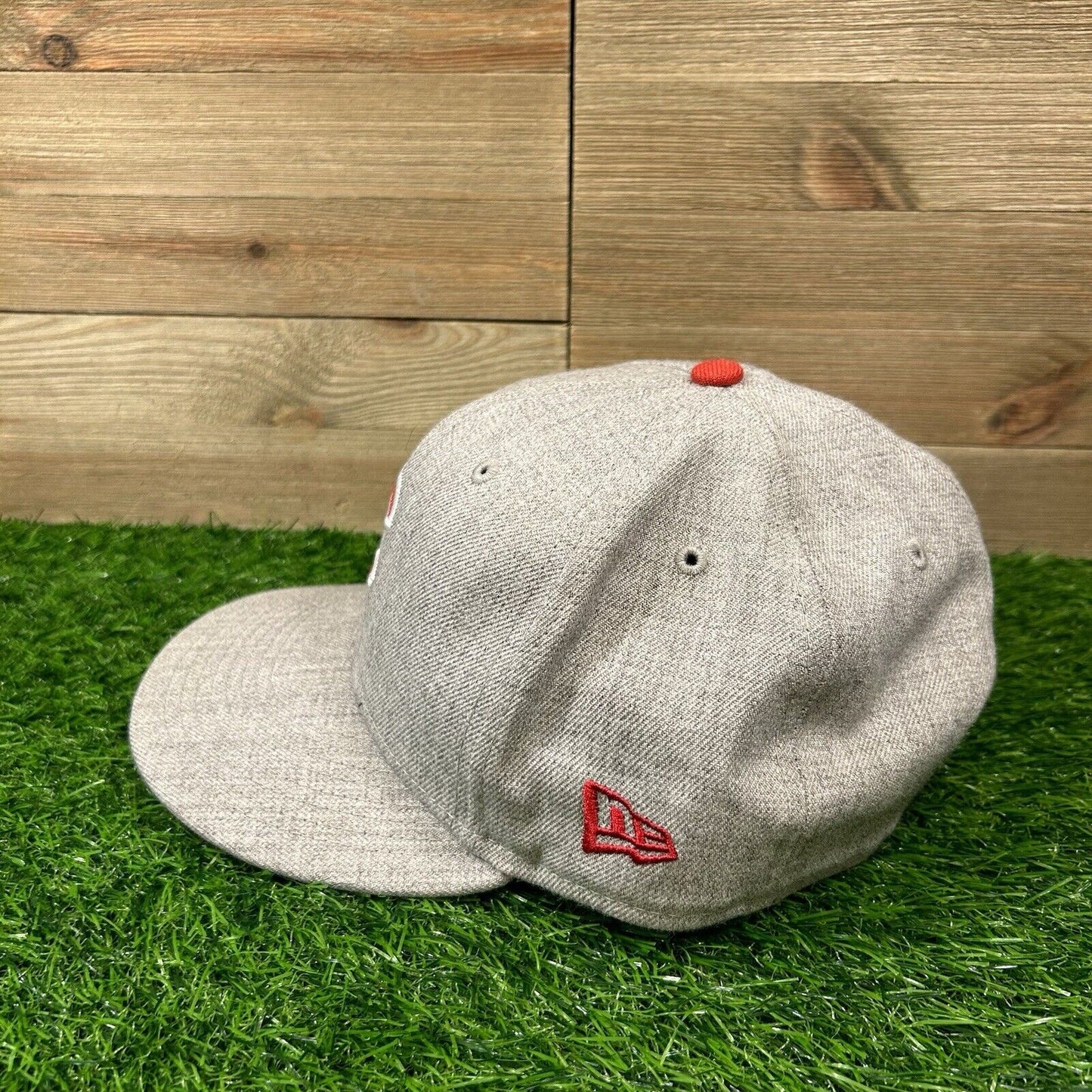 Chicago Cubs Hat Cap Mens Gray Red Snapback New Era MLB Baseball Logo Wool