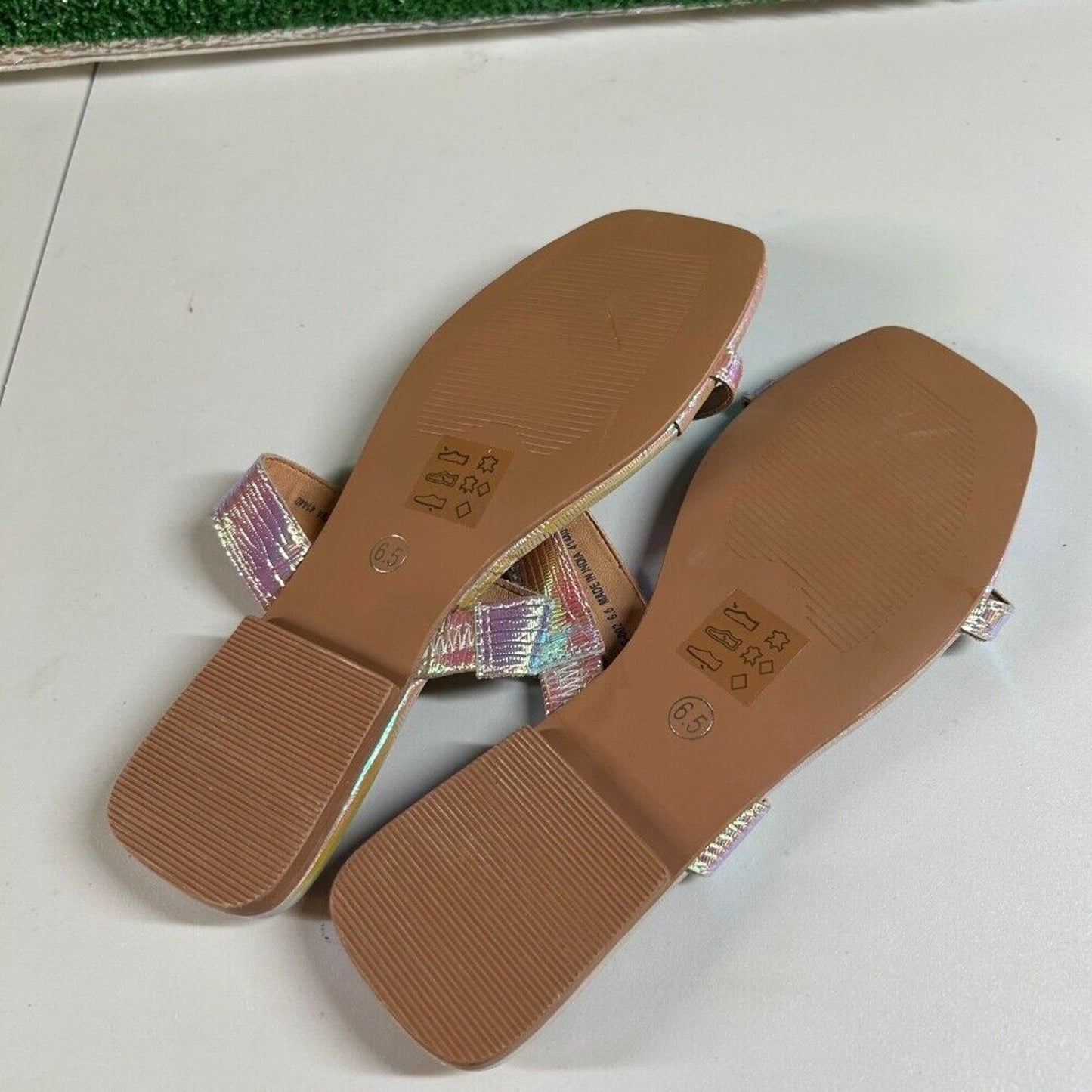 Chinese Laundry Iridescent Pink Slide Sandals Square Toe Two Strap Womens 6.5