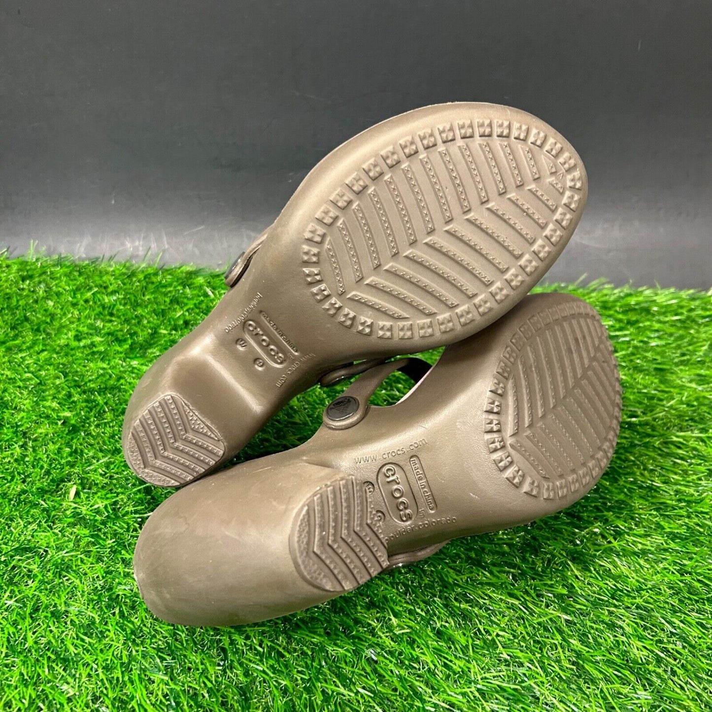 Crocs Cyprus Heeled Sandals Womens 9 Brown Pumps Strappy Slip On Casual Comfort