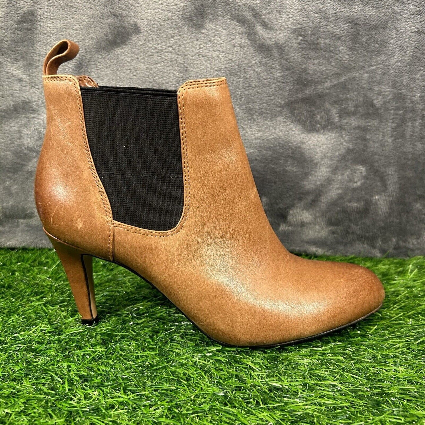 Clarks Carlita Quinn Boots Womens 7 M Brown Ankle Bootie Leather Pull On Heeled