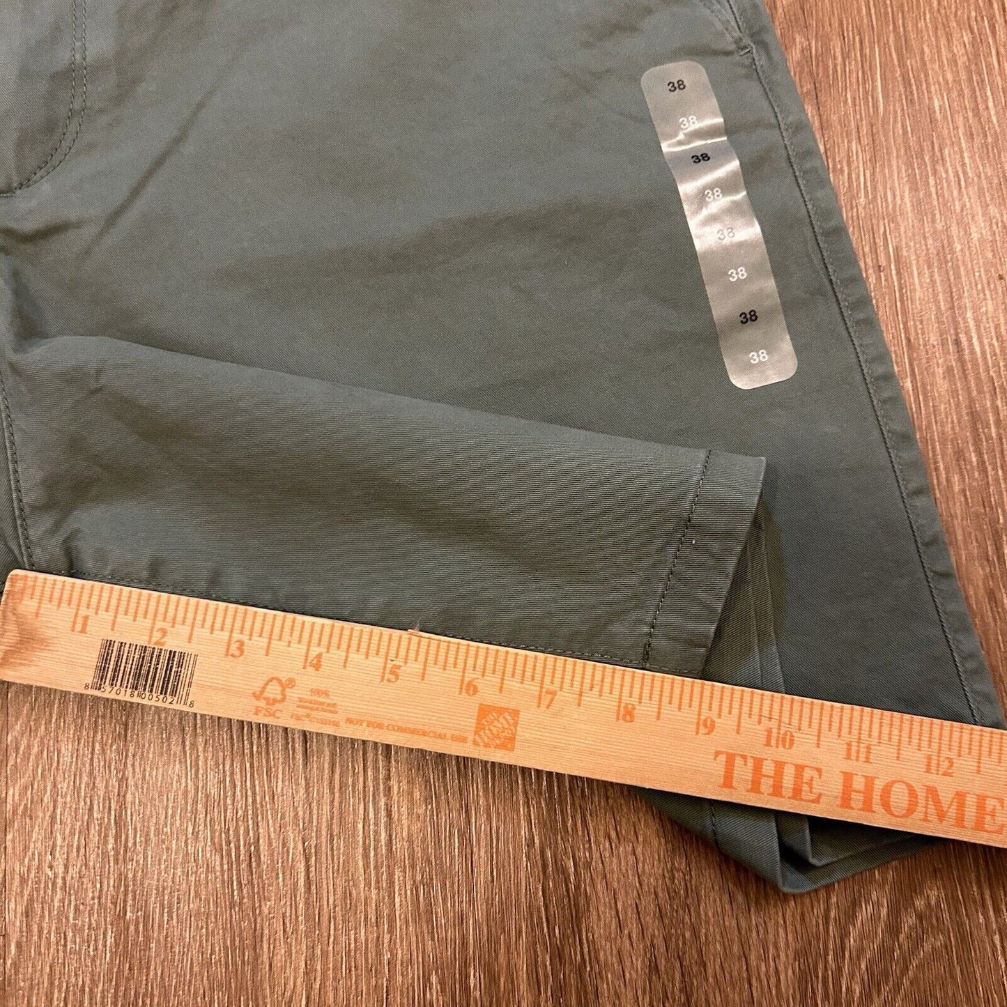 Gap Essential Khaki Shorts Mens 38" Green Chino 9" Short Casual Comfort NEW