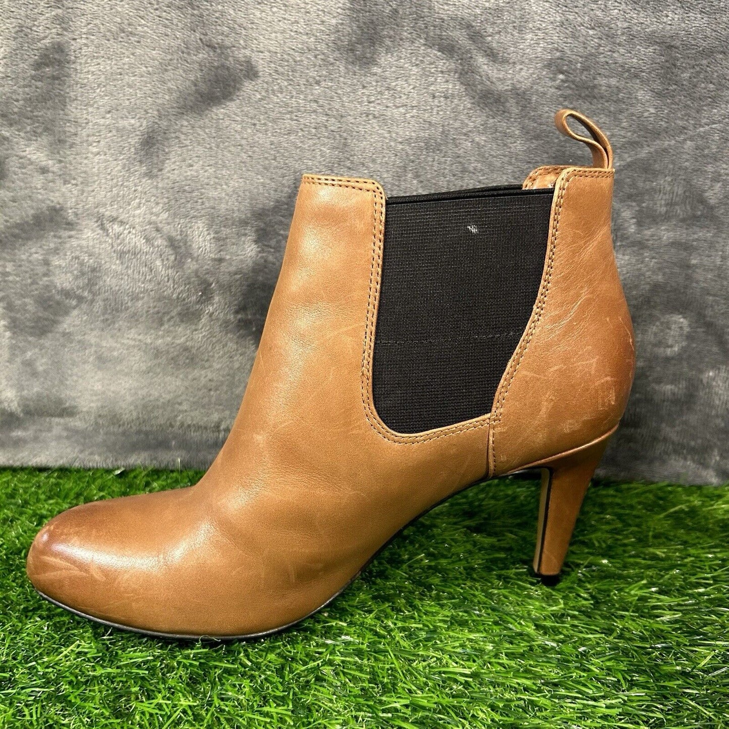 Clarks Carlita Quinn Boots Womens 7 M Brown Ankle Bootie Leather Pull On Heeled