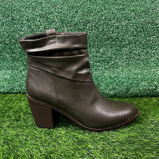 Baretraps Katherine Boots Womens 9.5 M Dark Green Heeled Zip Up Buckle Casual