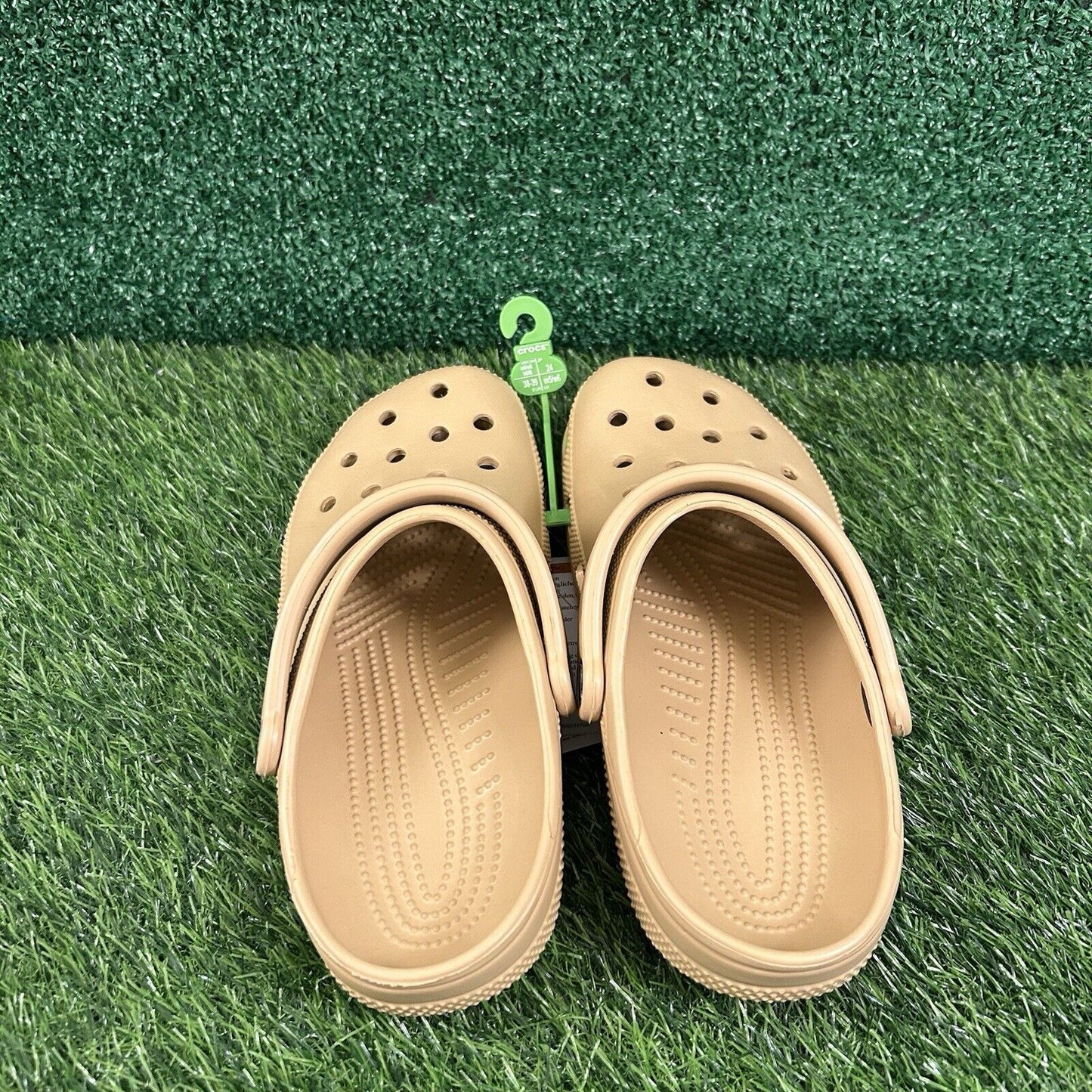 Crocs Classic Clogs Womens 8 Wheat Tan Shoes Casual Comfort Outdoor Slip On NEW