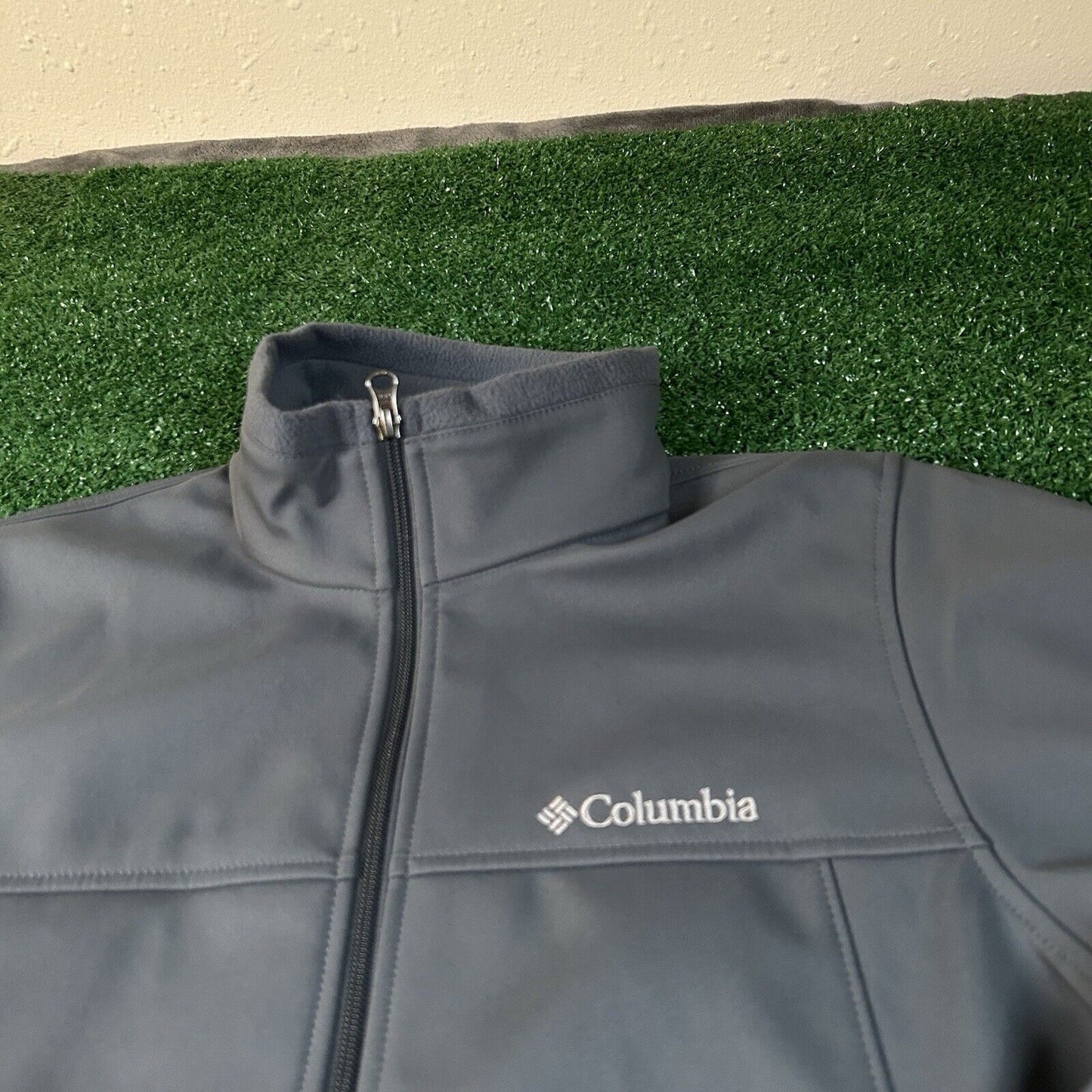 Columbia Softshell Jacket Mens Small Gray Full Zip Omni-shield Fleece Lined NEW