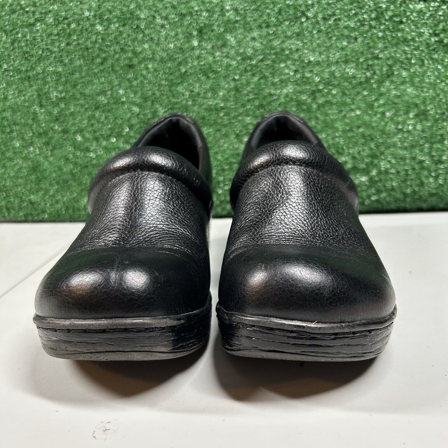 Born Boc Nadiyya Clogs Womens 8.5 M Black Pebbled Leather Shoes Slip On Nurse