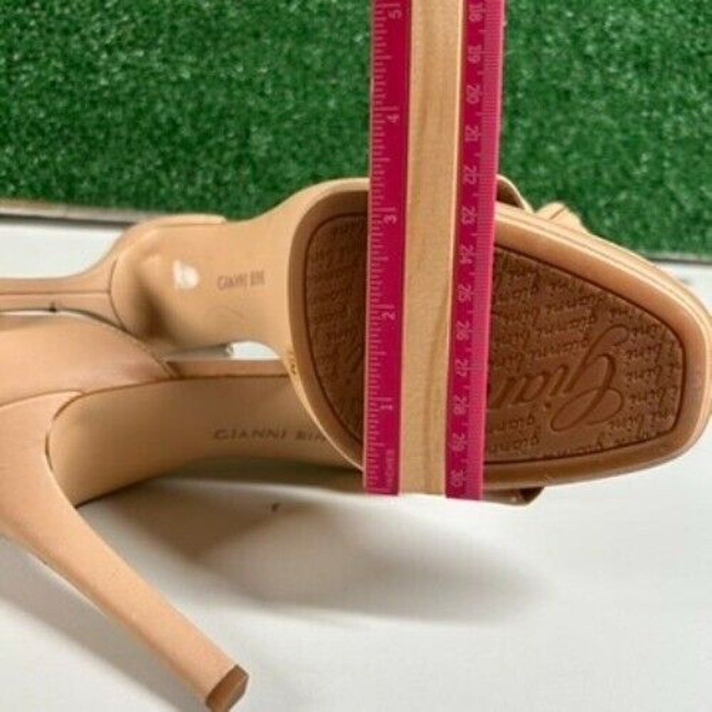 Gianni Bini Nude Heels Stiletto Sandals Slip On Outdoor Summer Womens 11 M