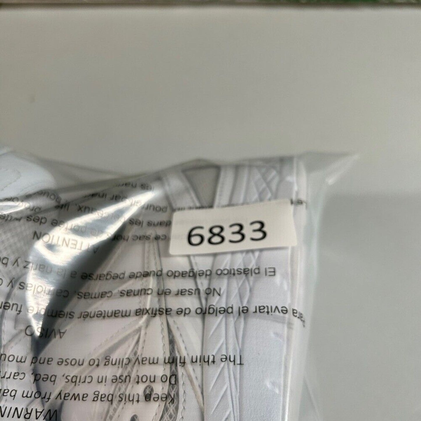 Saucony Cohesion 14 Hook & Loop White Sneakers Athletic Shoes Kids Size 6.5Y