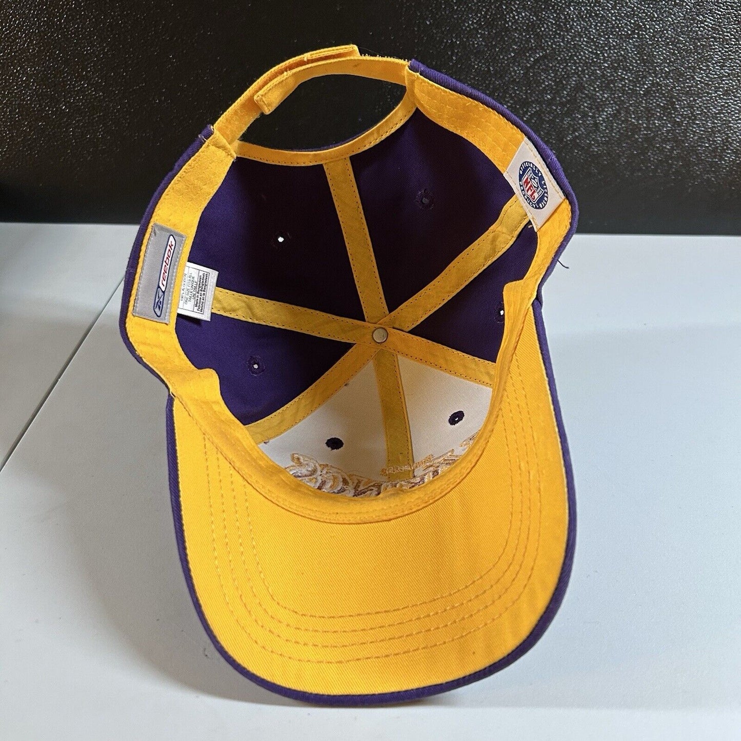 Minnesota Vikings Hat Cap Mens Strapback Purple Yellow Reebok NFL Football Y2K