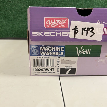 Skechers Breathe Easy Loafers Womens 7 M White Shoes Slip On Comfort Walking NEW