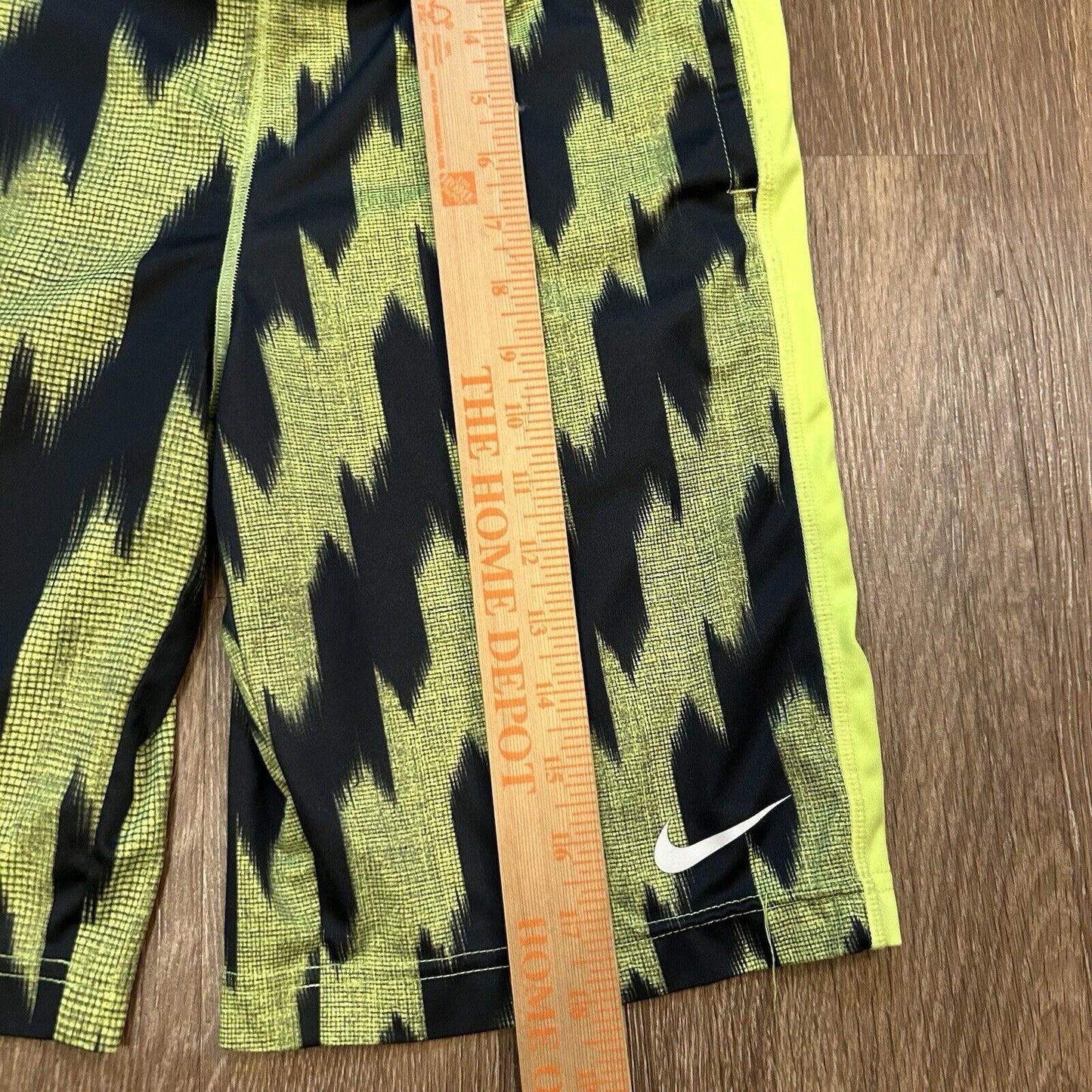 Nike Shorts Mens Medium 29" Neon Green Black Striped Dri-Fit Basketball Athletic