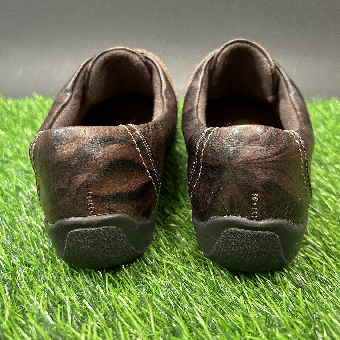 Clarks Artisan Shoes Womens 7 M Brown Black Loafer Flats Leather Slip On Strap