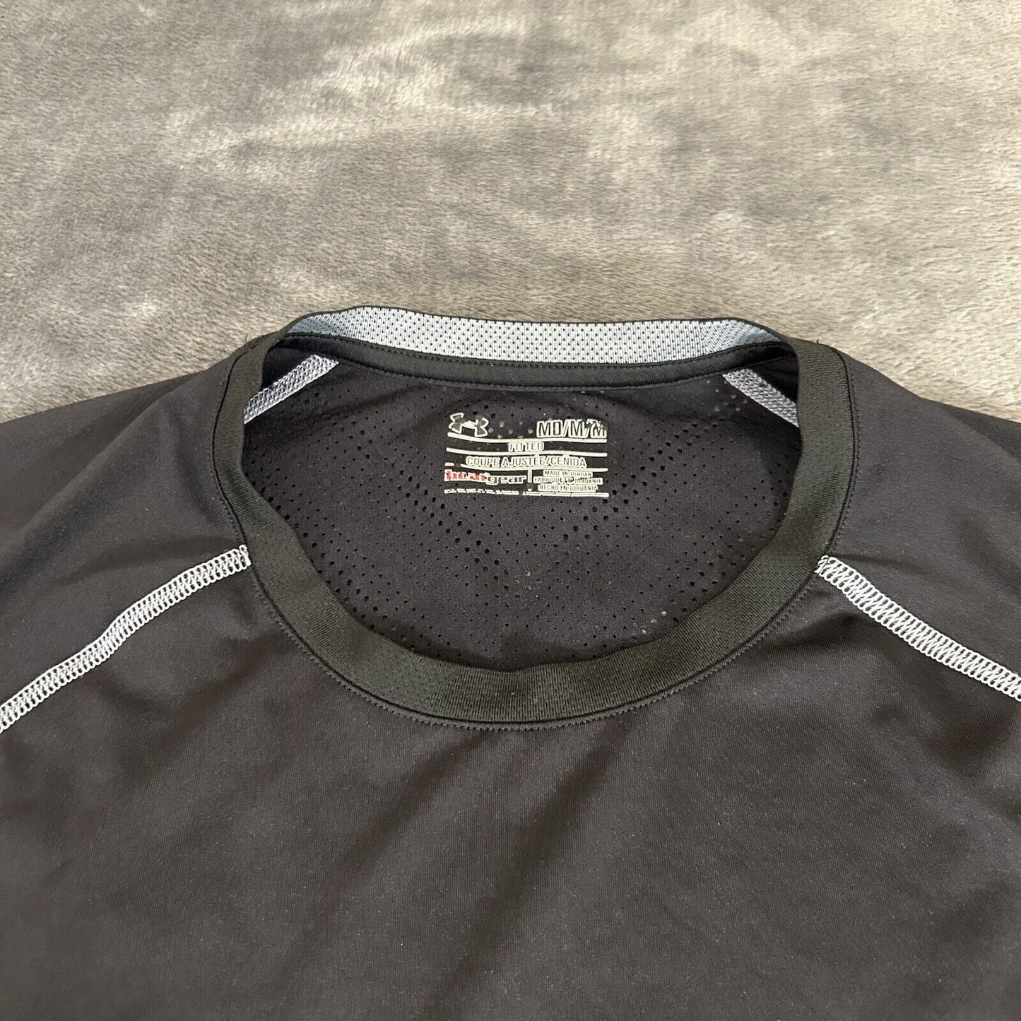 Under Armour Shirt Mens Medium Black Short Sleeve Athletic Mesh Gym Heatgear