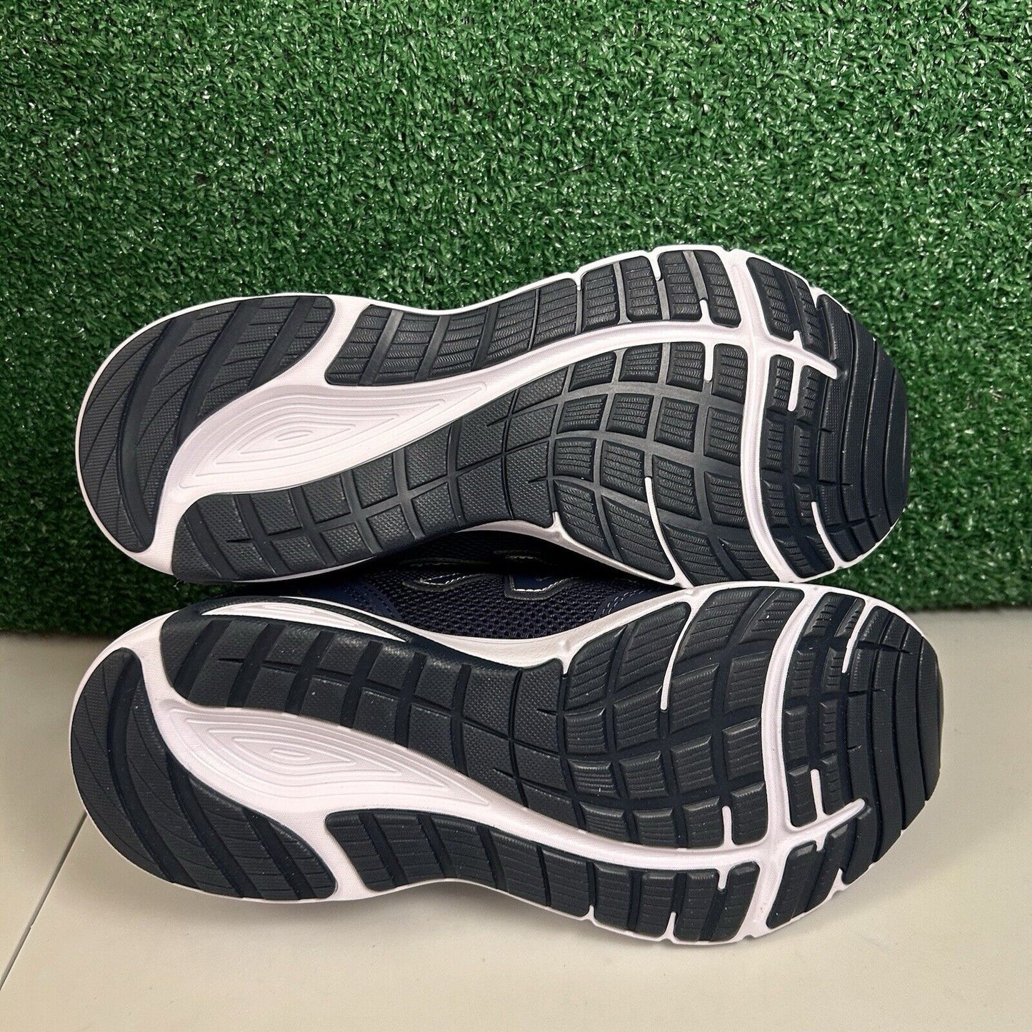 New Balance 460v3 Mens Size 9 4E Navy White Shoes Sneakers Athletic NEW