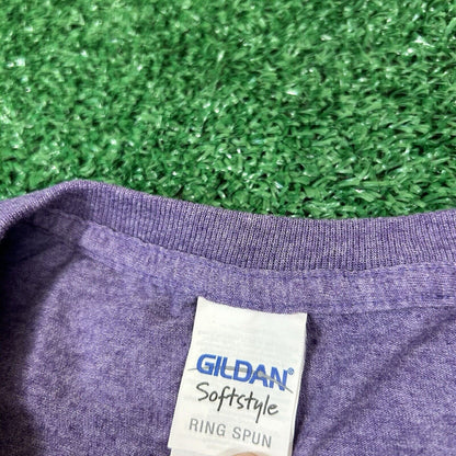 Gildan Softstlye Shirt Mens Medium Purple Short Sleeve V-neck Casual Ring Spun