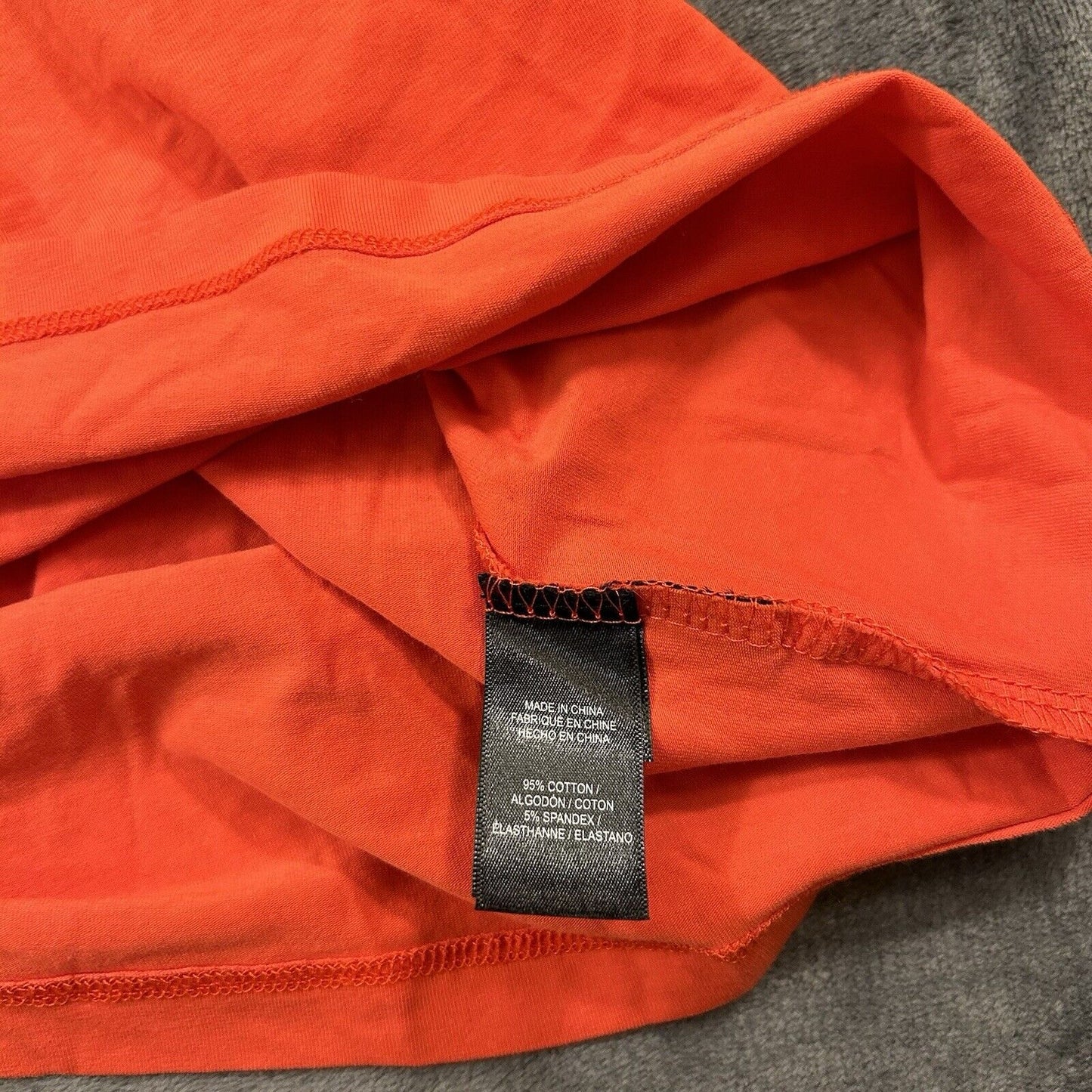 Kenneth Cole Shirt Mens Small Red Orange Short Sleeve Casual T-shirt V-neck