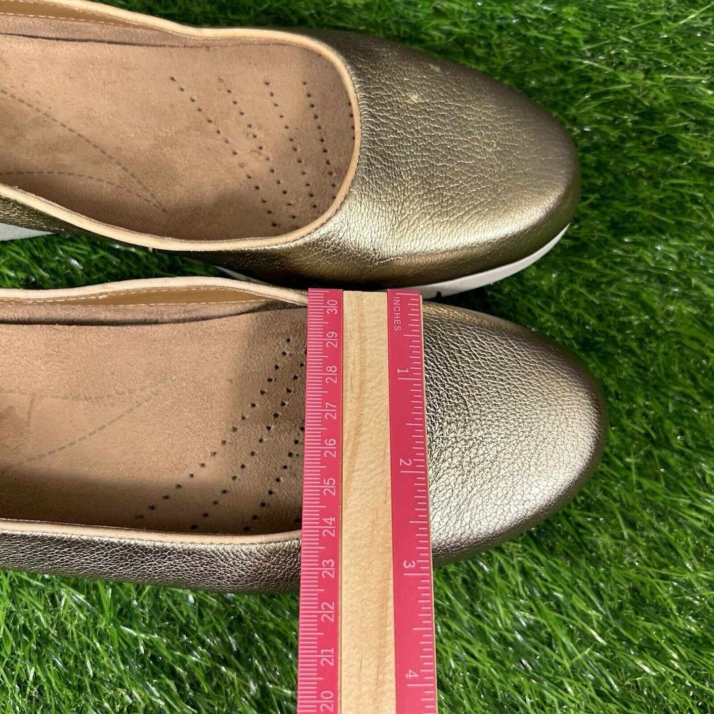 Clarks Daelyn Towne Loafer Womens 8.5 M Gold Shoes Leather Comfort Platform