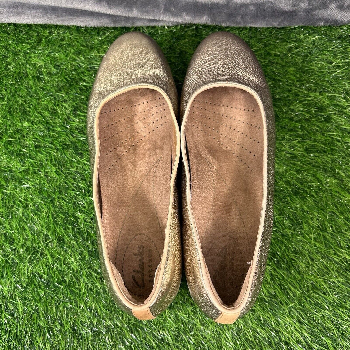 Clarks Daelyn Towne Loafer Womens 8.5 M Gold Shoes Leather Comfort Platform