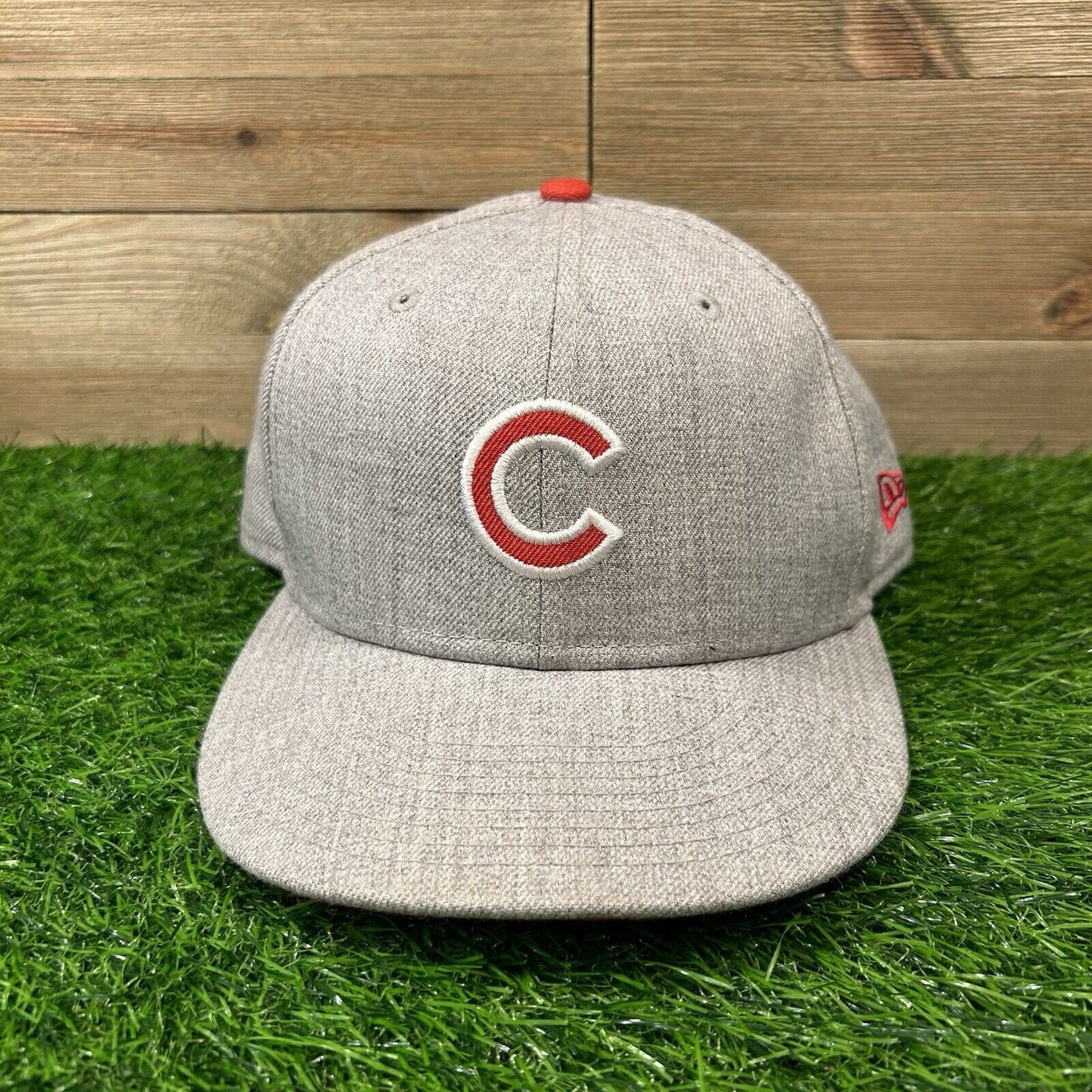 Chicago Cubs Hat Cap Mens Gray Red Snapback New Era MLB Baseball Logo Wool