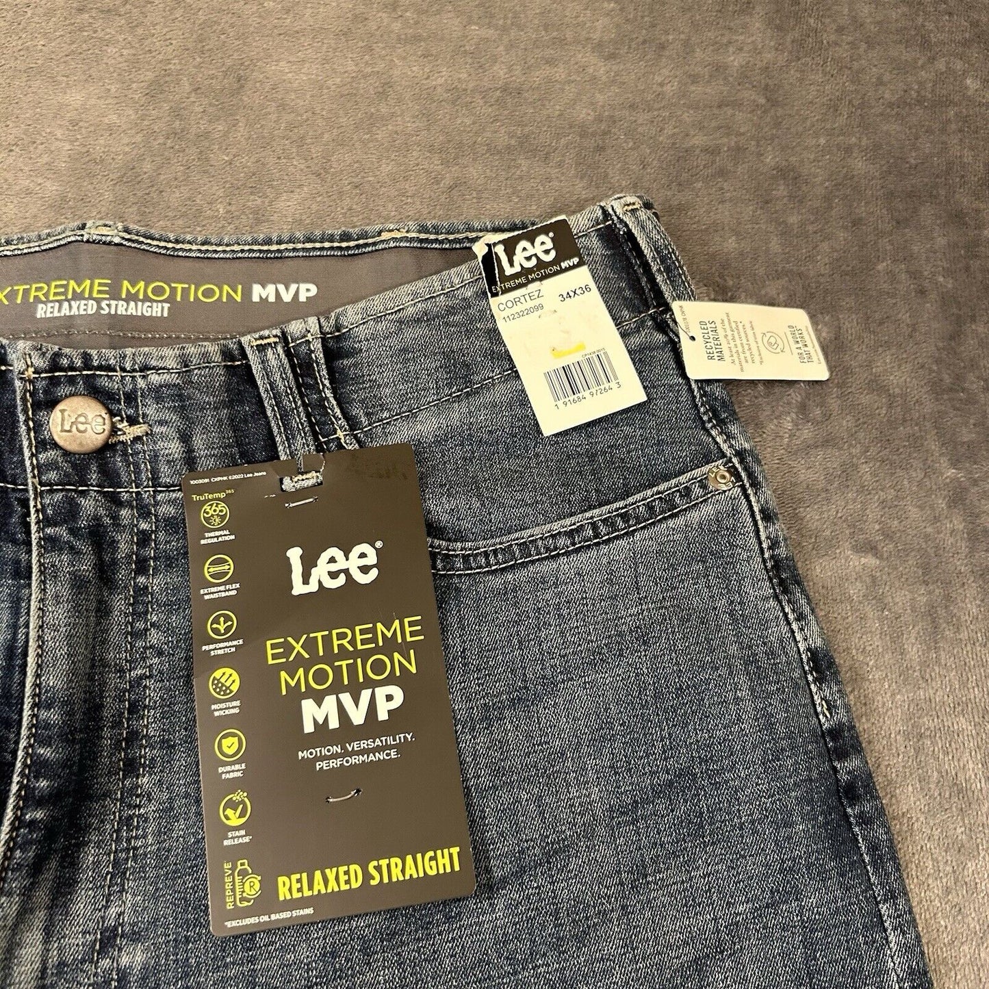 Lee Extreme Motion MVP Jeans Mens 34x36" Blue Relaxed Straight Denim Pants New