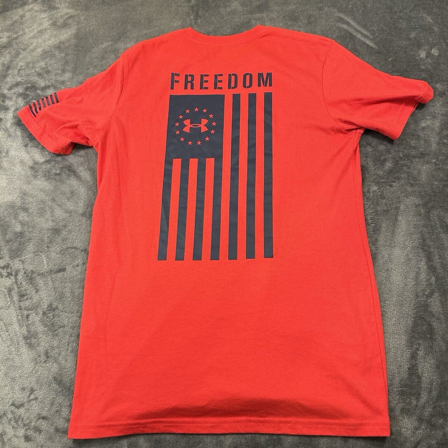 Under Armour Freedom Shirt Mens Small Red Blue Short Sleeve Tee USA Patriotic