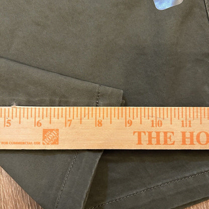 Gap Essential Khaki Chino Shorts Mens 40" Green Comfort Casual 9" Inseam NEW