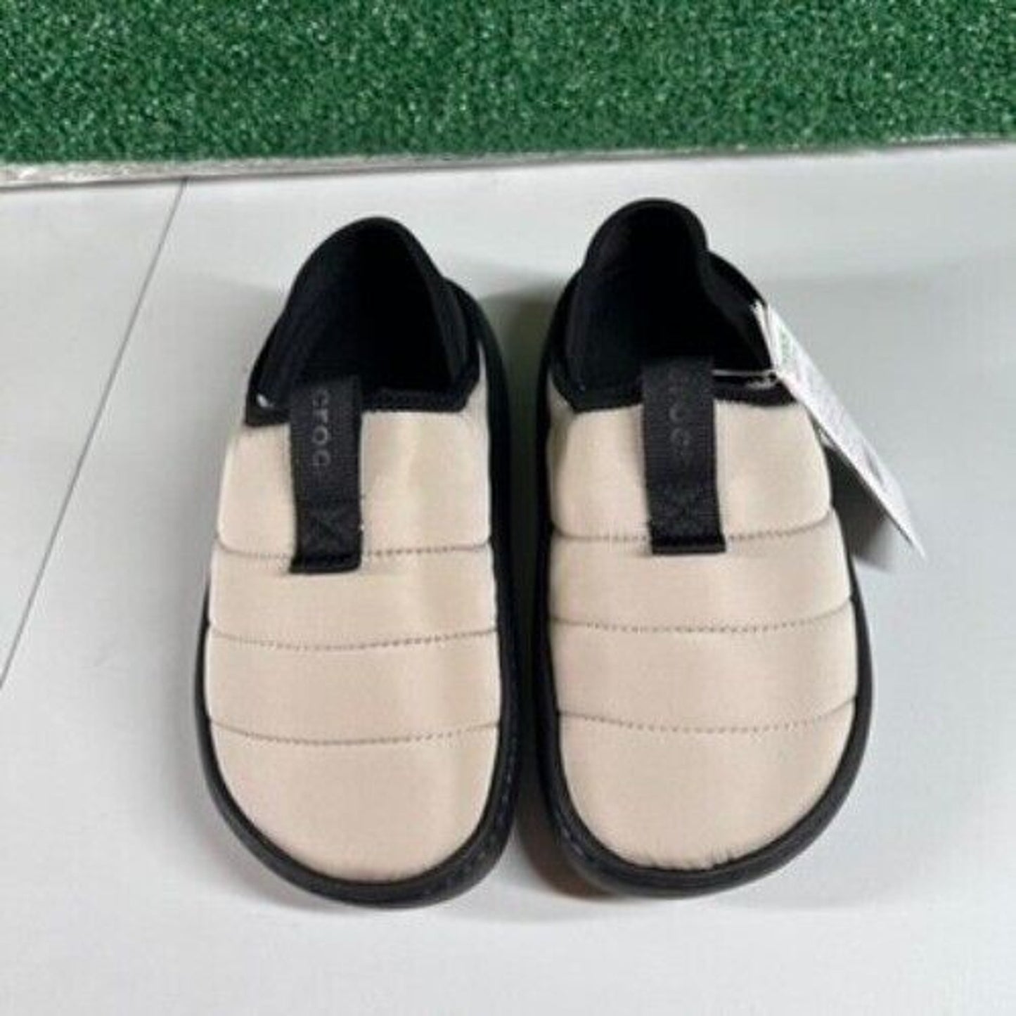 Crocs Classic Puff Mocs Beige Black Slip On Casual Comfort Shoes Womens 6 New