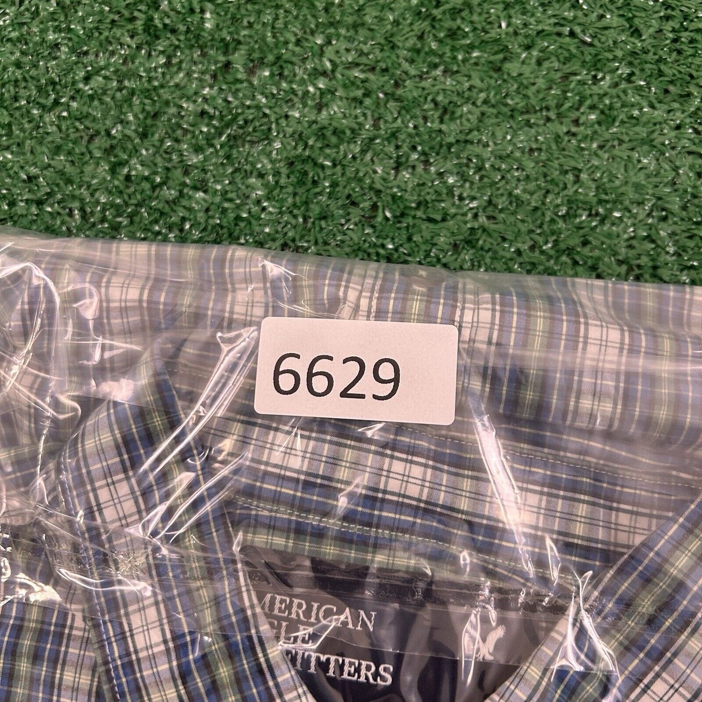 American Eagle Shirt Mens Medium Blue Green Plaid Button Up Long Sleeve Y2K