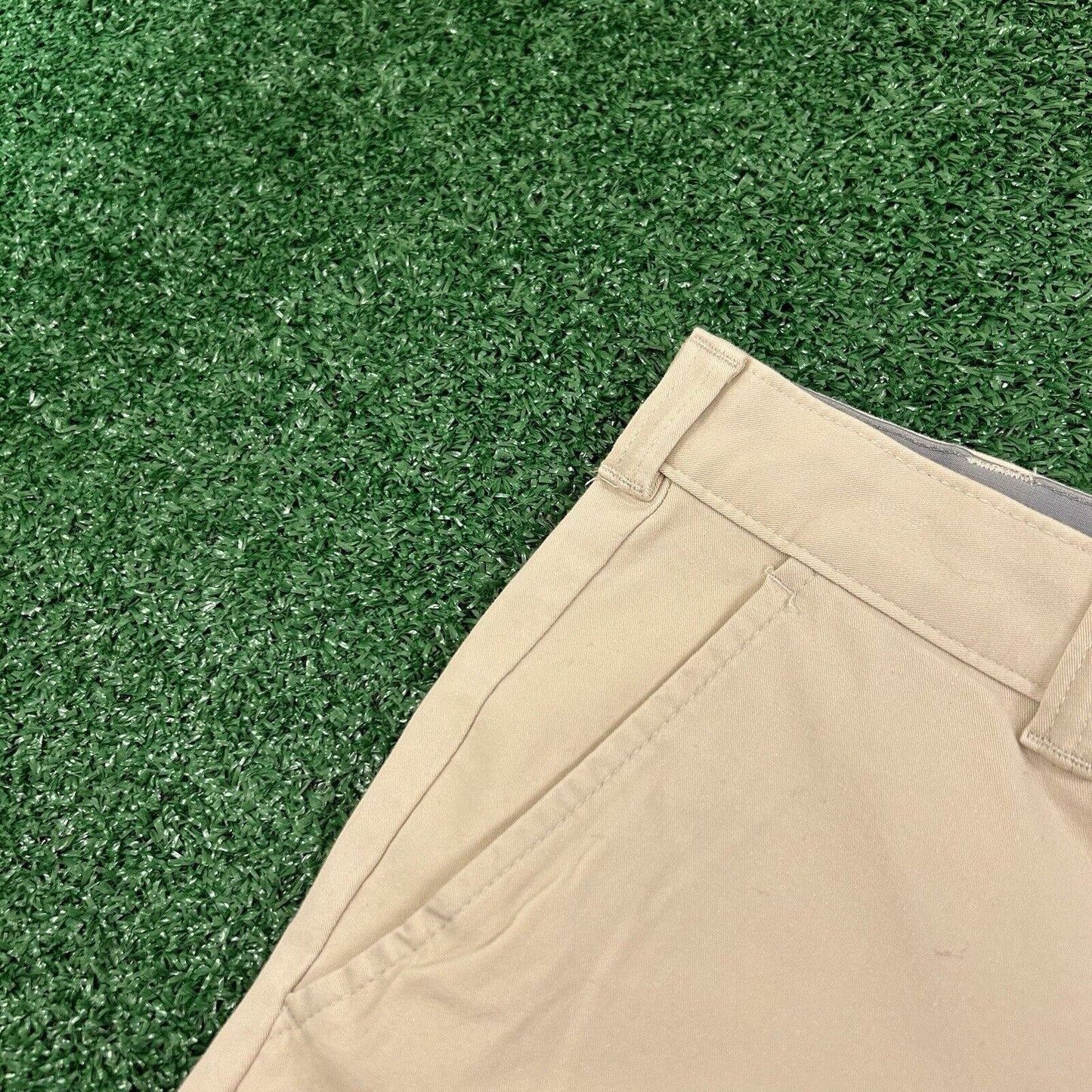 Club Room Chino Shorts Mens 30" Beige 4 Way Stretch Casual Comfort Golf New