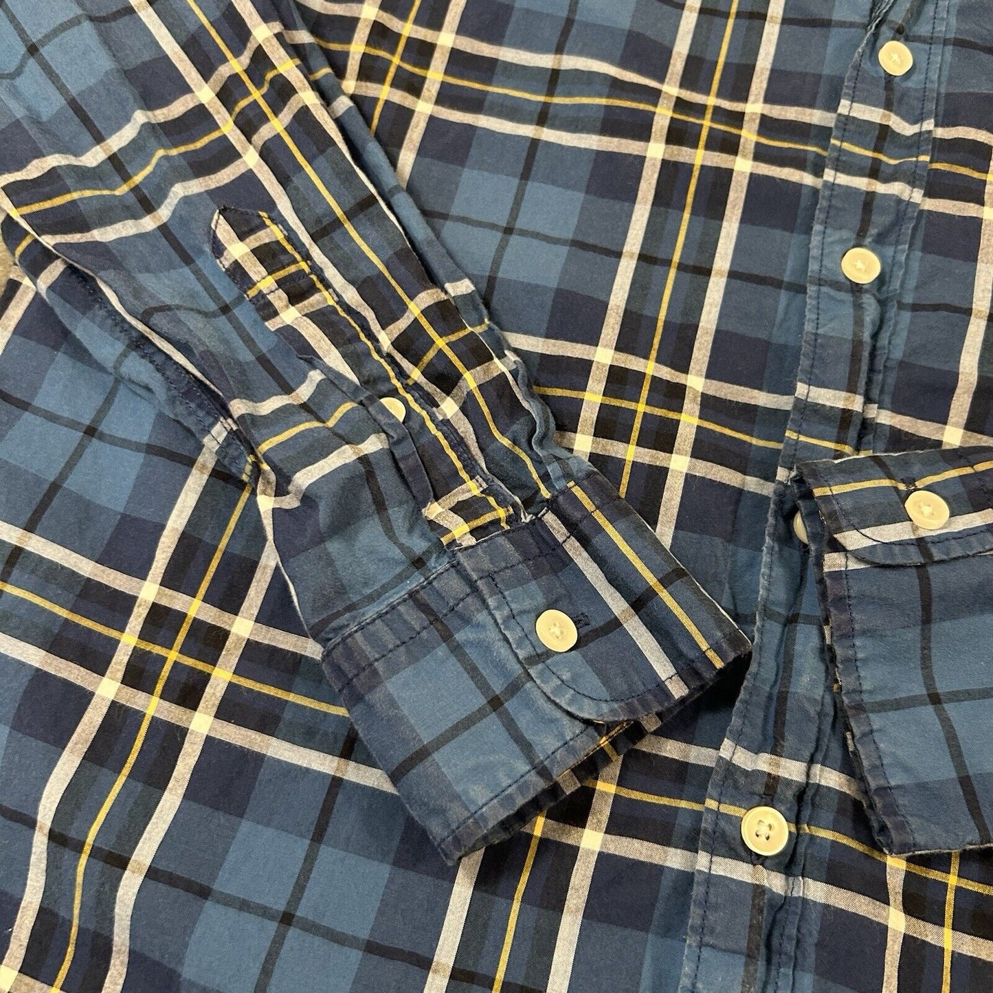 American Eagle Shirt Mens Medium Blue White Plaid Button Up Long Sleeve Outdoor