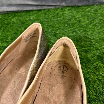 Clarks Daelyn Towne Loafer Womens 8.5 M Gold Shoes Leather Comfort Platform