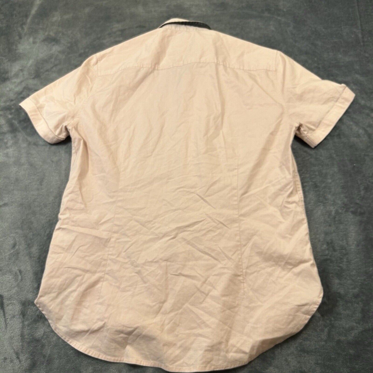 GBG Los Angeles Shirt Mens Medium Salmon Button Up Short Sleeve Casual Work