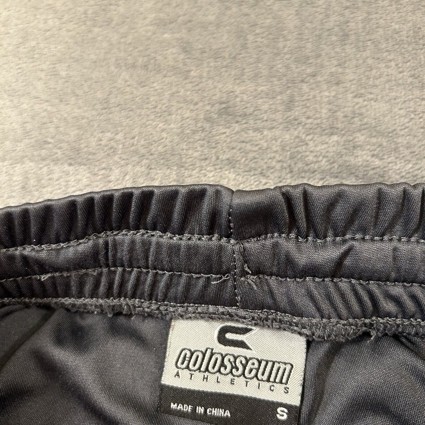 Iowa State Shorts Mens Small Gray SweatShorts Comfort Drawstring 28" Colosseum