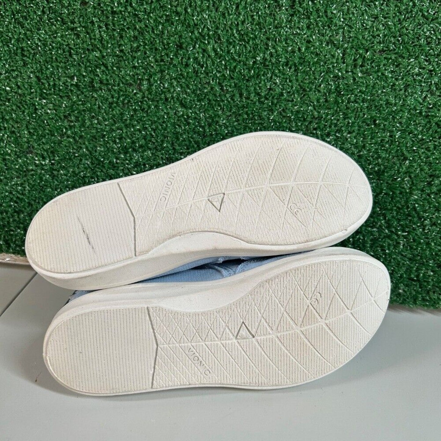 Vionic Beach Malibu Slip-On Shoes Casual Comfort Loafers Light Blue Womens 5