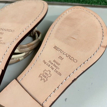 Bernardo Miami Camo Flip Flops Thong Sandals Comfortable Slides Womens 8 M