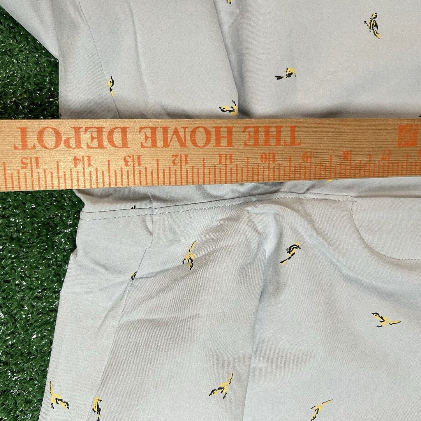 Under Armour Golf Shorts Mens 40" Gray Flat Front Bird Print Water Resistant New