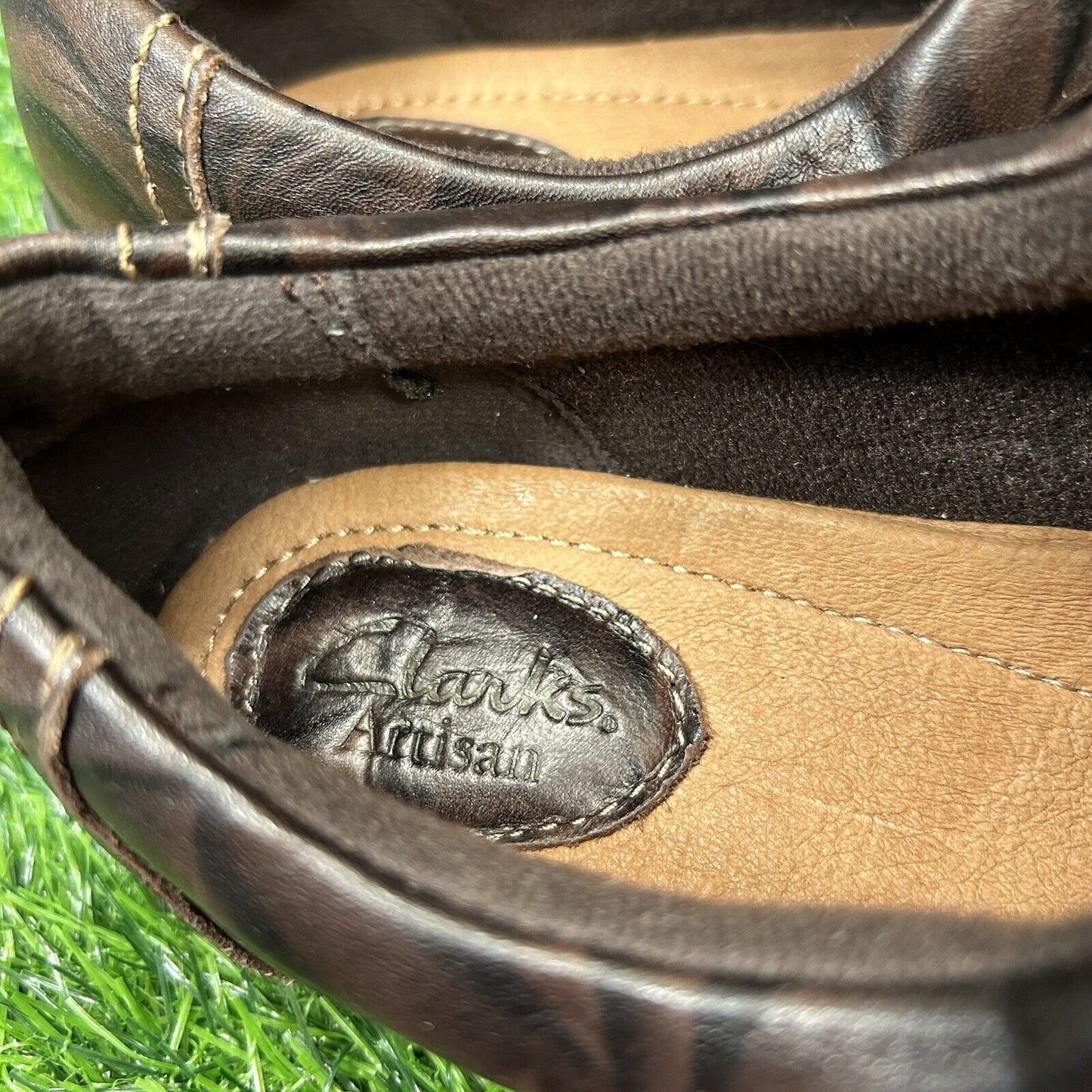 Clarks Artisan Shoes Womens 7 M Brown Black Loafer Flats Leather Slip On Strap