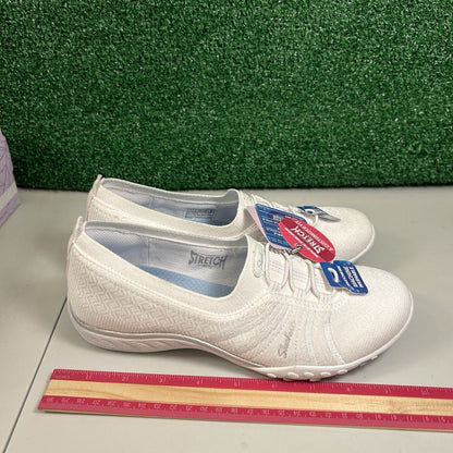 Skechers Breathe Easy Loafers Womens 7 M White Shoes Slip On Comfort Walking NEW