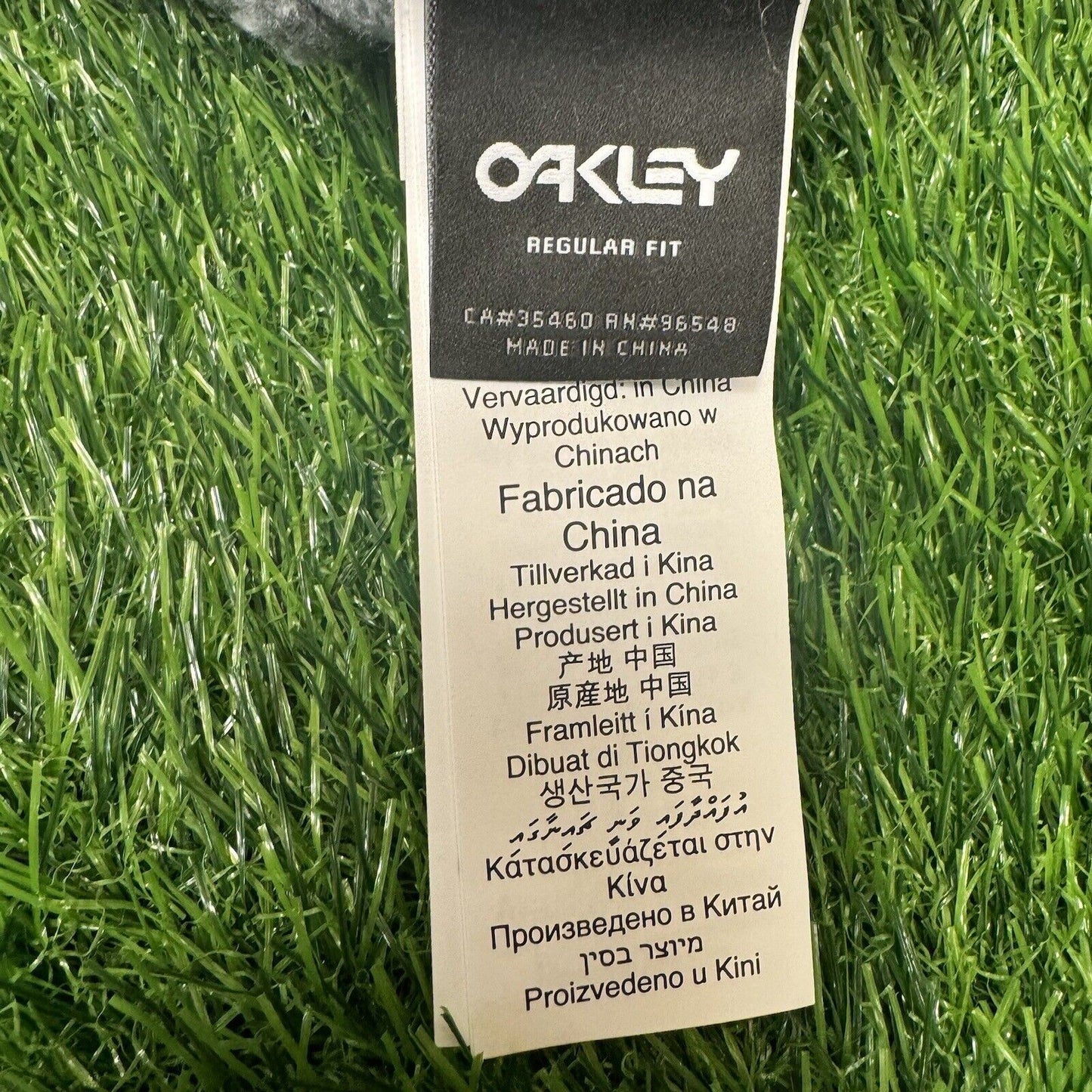 Oakley Wanderlust Pom Beanie Adult One Size Gray Red Hat Winter Snow Outdoor NEW