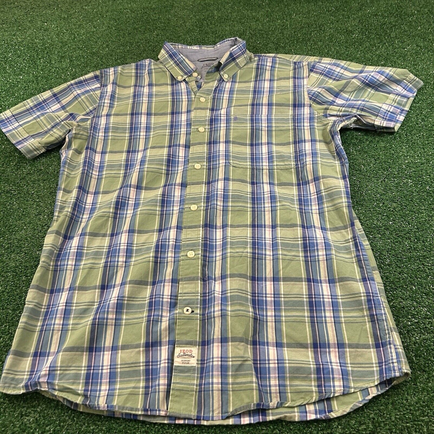 Izod Saltwater Shirt Mens Medium Green Blue Plaid Relaxed Button Up Short Sleeve