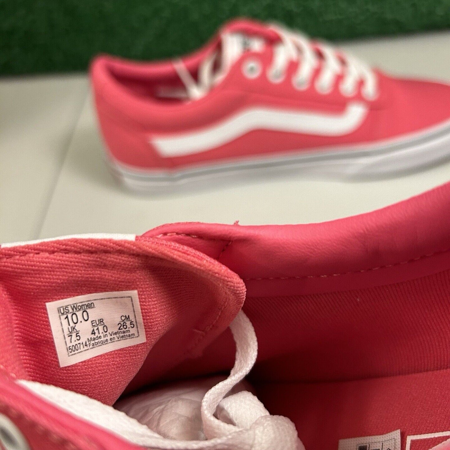 Vans Ward Womens 10 Pink White Shoes Sneakers Canvas Skateboarding Casual NEW