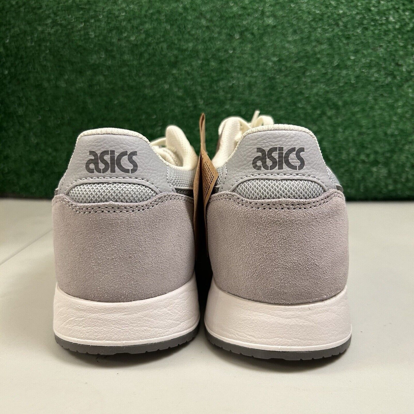 Asics Lyte Classic Mens 9 Gray Shoes Sneaker Athletic Suede Casual Comfort NEW