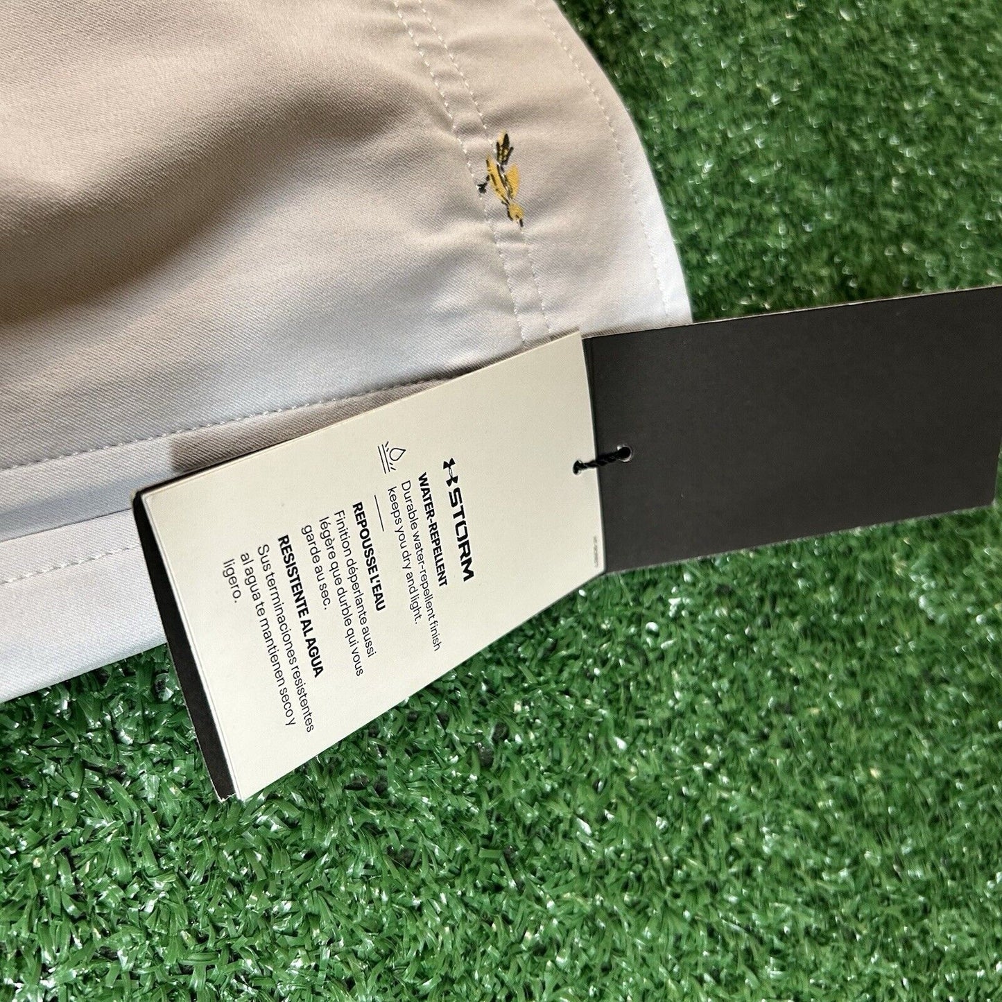 Under Armour Golf Shorts Mens 40" Gray Flat Front Bird Print Water Resistant New