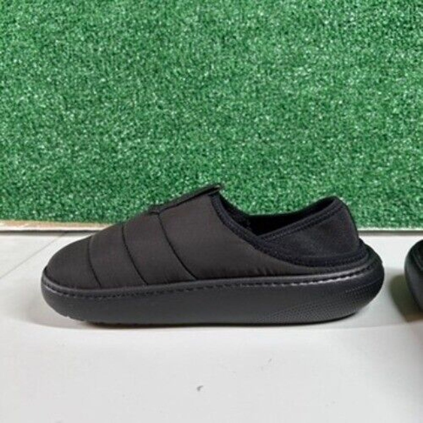 Crocs Classic Puff Mocs Black Slip On Casual Comfort Shoes Lined Womens 7 New