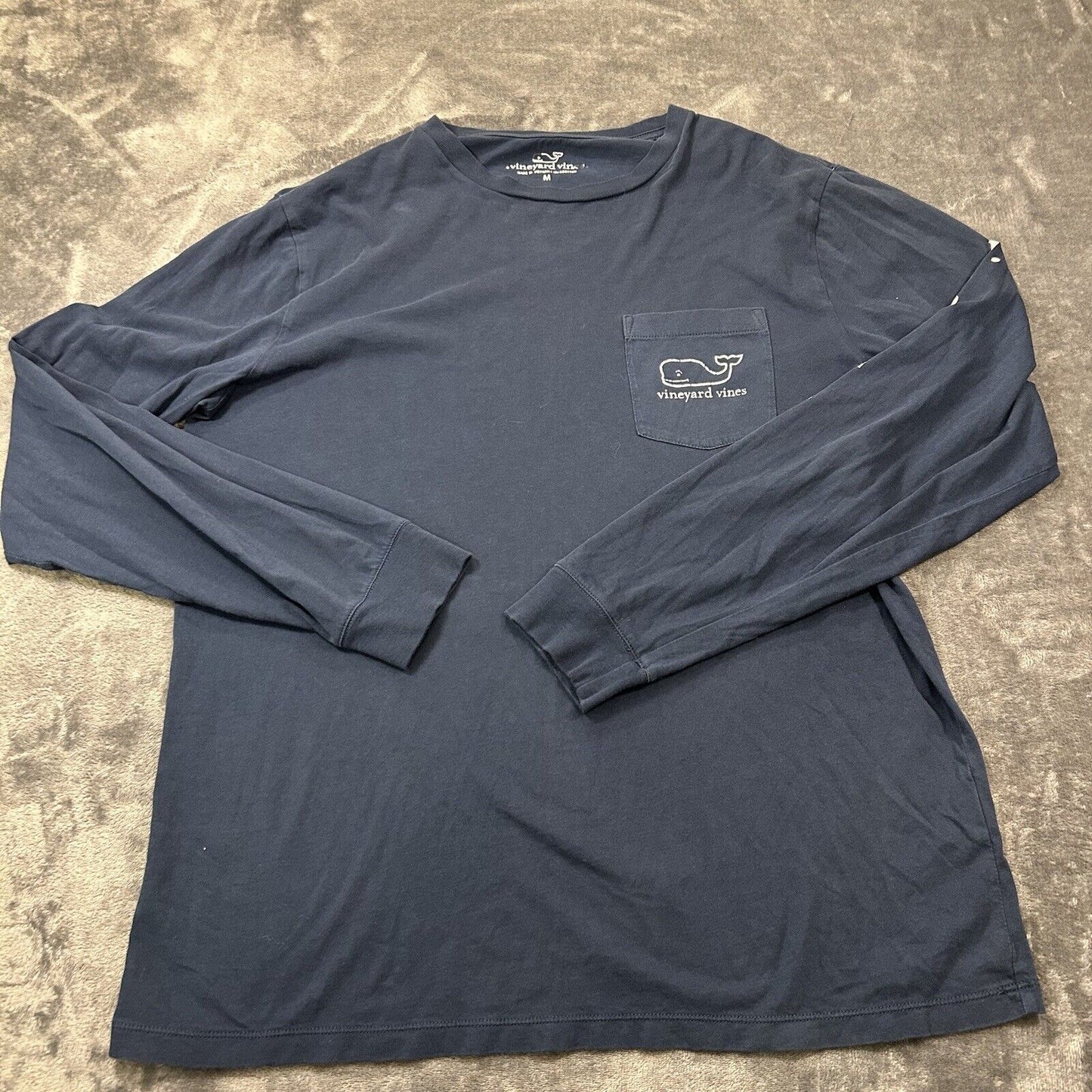 Vineyard Vines Shirt Mens Medium Blue White Long Sleeve Graphic Tee Casual